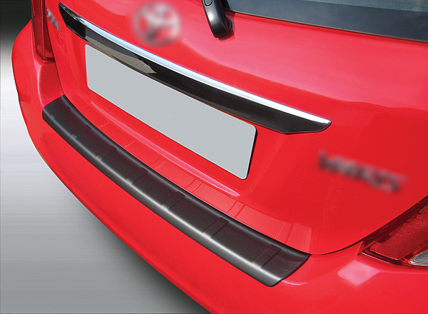 Ladekantenschutz passend für Toyota Yaris ab BJ. 9.2011-7.2014 nicht für SR passgenau mit Abkantung ABS- Farbe schwarz