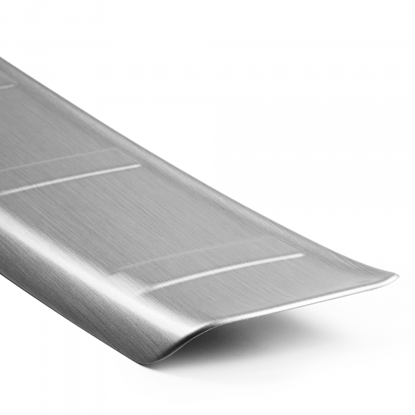 Ladekantenschutz passend für Toyota Yaris ab BJ. 8.2014-3.2017 nicht für SR passgenau mit Abkantung ABS- Sonderfarbe Aluminium Gebürstet Optik