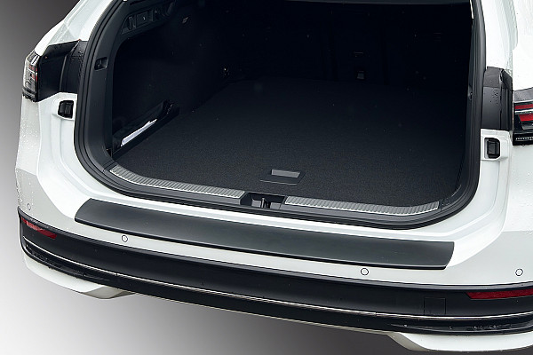 Ladekantenschutz passend für Volkswagen Passat Variant Kombi B9 ab BJ. 2.2024>  passgenau mit Abkantung ABS- Farbe schwarz