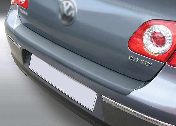 Ladekantenschutz passend für Volkswagen Passat B6 Limousine  ab BJ. 3.2005-10.2010  passgenau mit Abkantung ABS- Farbe schwarz