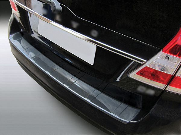 Zaštitna letva stražnjeg branika pogodno za Volvo V70 06.2013-04.2016 nije za XC70 precizno pristajanje s dubokim zaštitnim rubom, ABS plastika- posebna boja izgled karbonskih vlakana